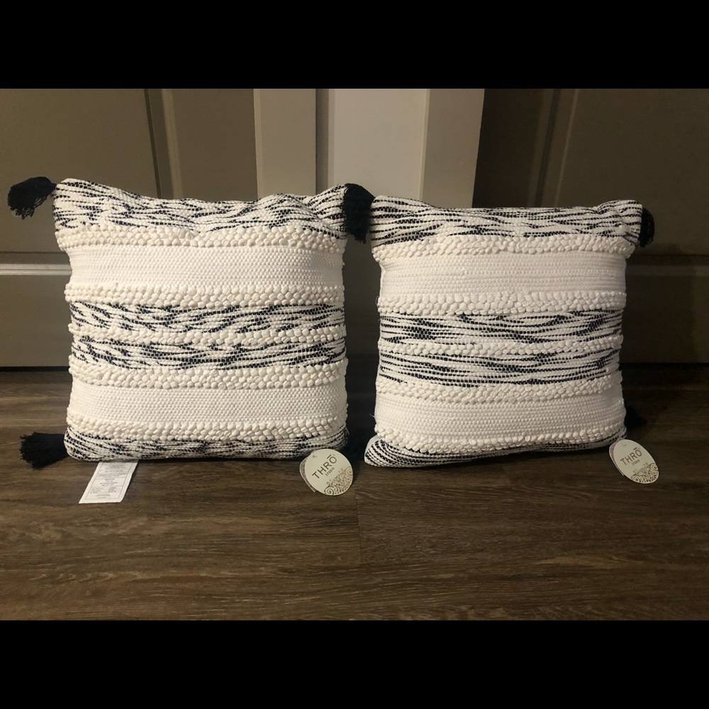 Thro Pillows